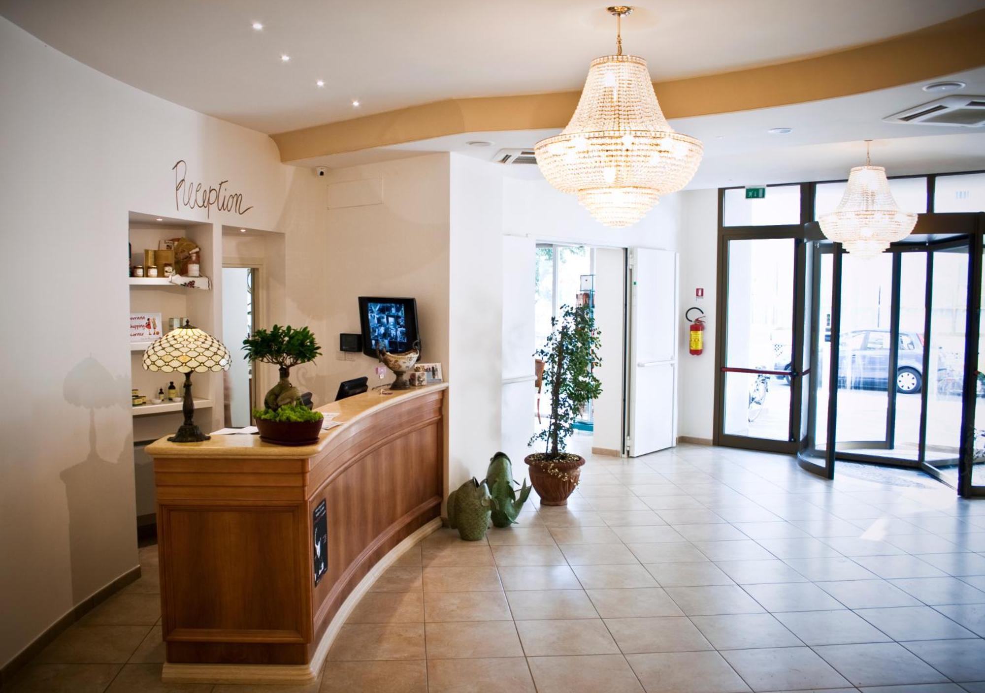 Hotel Sovrana &