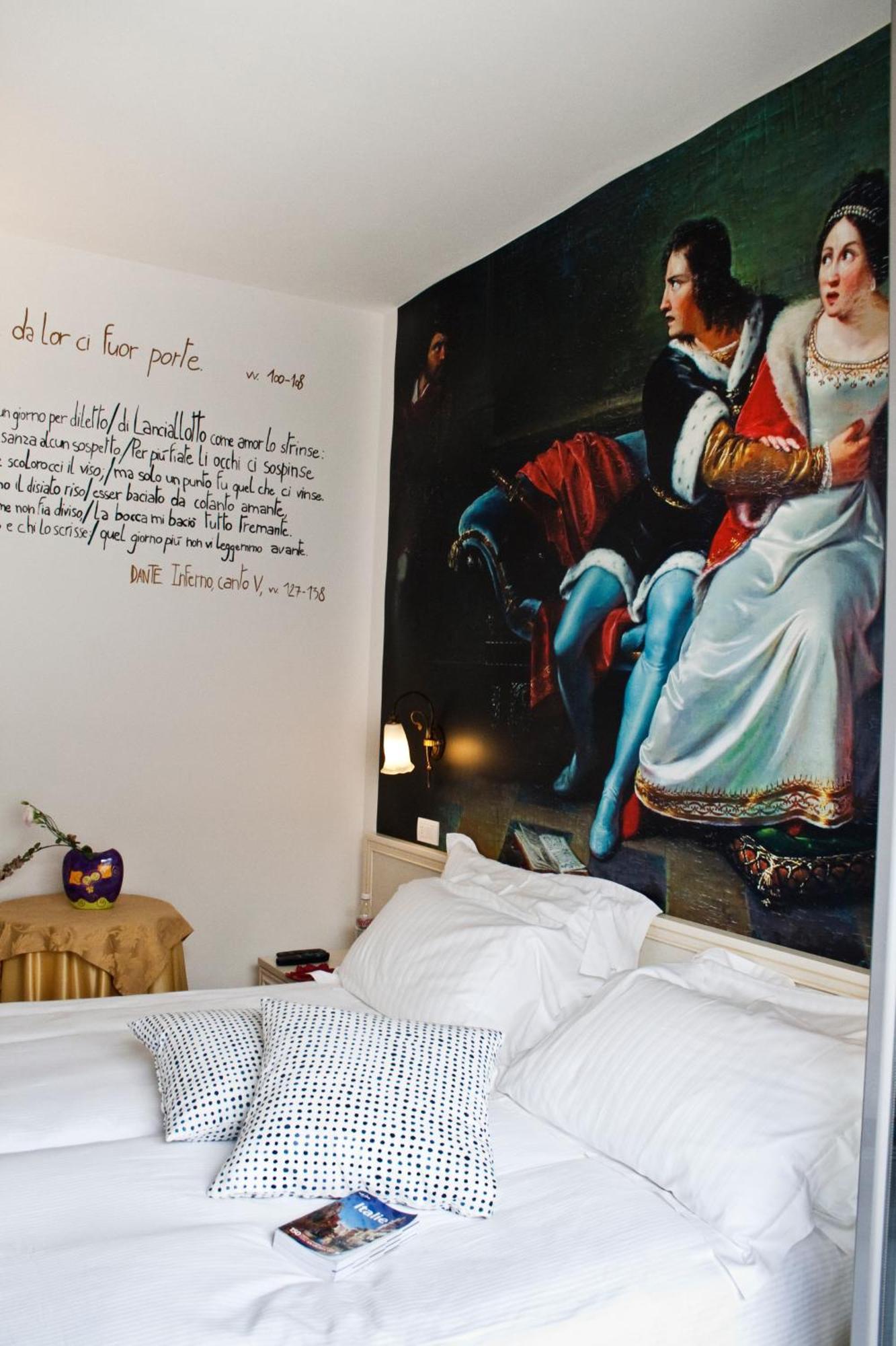 Hotel Sovrana & 4*