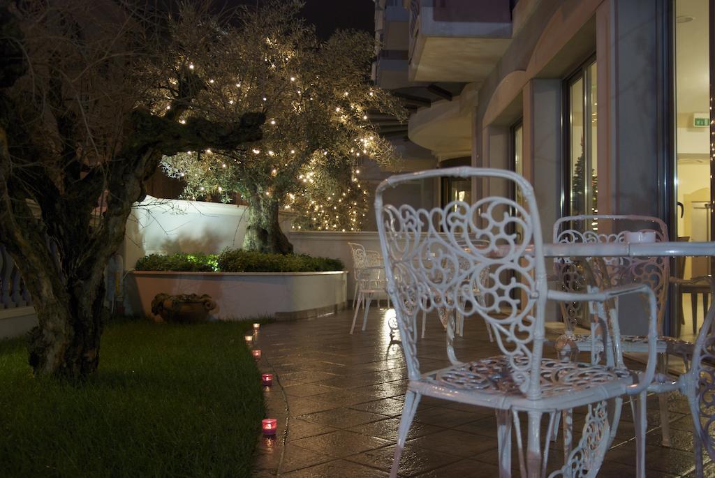 Hotel Sovrana & Rimini